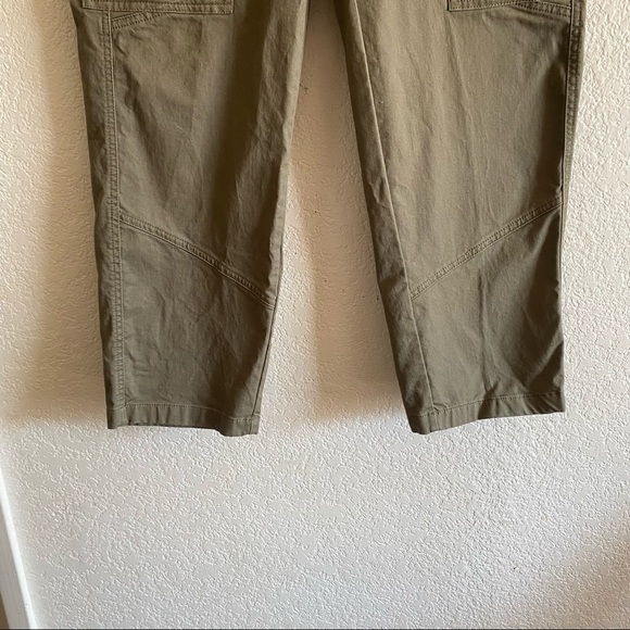 J. Crew Olive Green Cargo Pants High Rise Straight - Picture 3 of 9